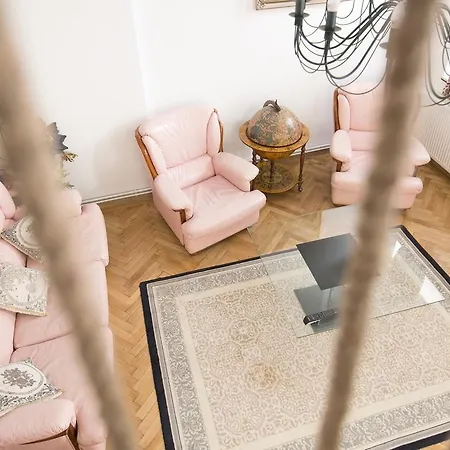 Zestrea Apartment *