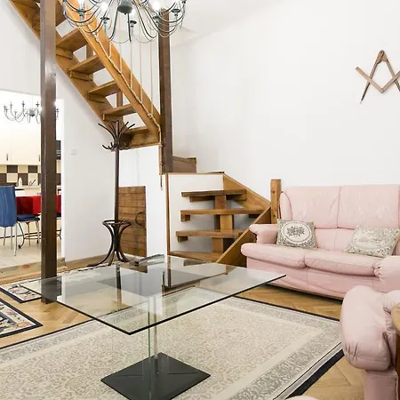 Apartment Zestrea