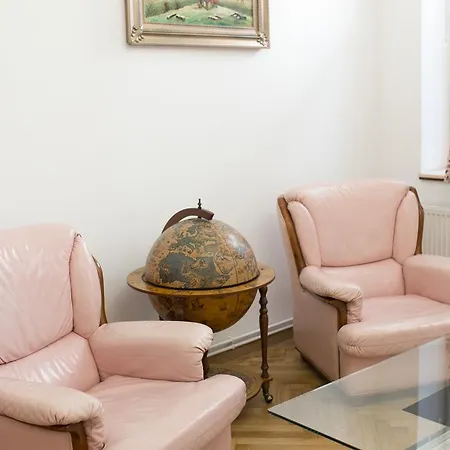 Apartment Zestrea